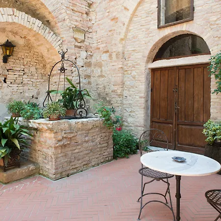 Hotel Residenza D'epoca Palazzo Buonaccorsi San Gimignano