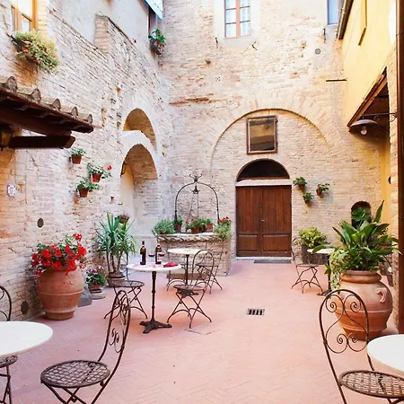 Hotel Residenza D'epoca Palazzo Buonaccorsi San Gimignano