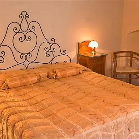 Residenza D'epoca Palazzo Buonaccorsi Hotell San Gimignano