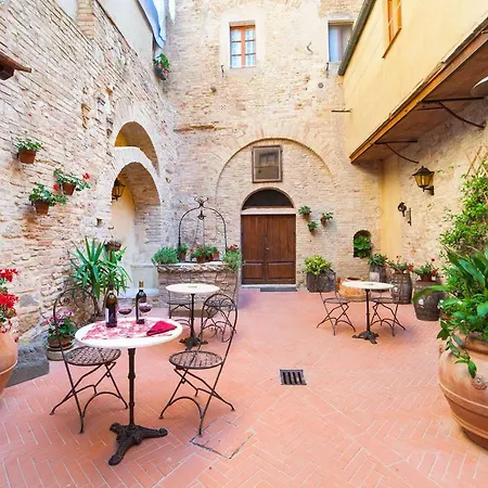 Residenza D'epoca Palazzo Buonaccorsi 3* San Gimignano